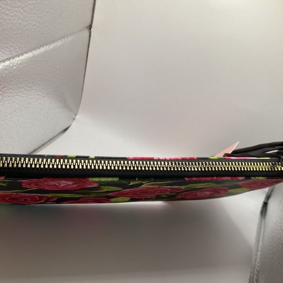 NWT Juicy Couture Malibu Rose Wristlet - Picture 6 of 7